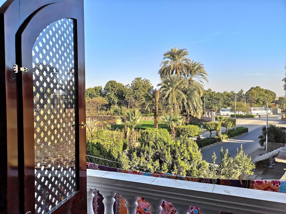 Luxor Hotel Bella Vista Apartments And Hotel Exterior photo